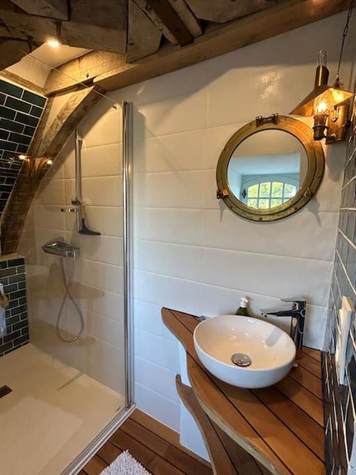 Shower, Bathroom