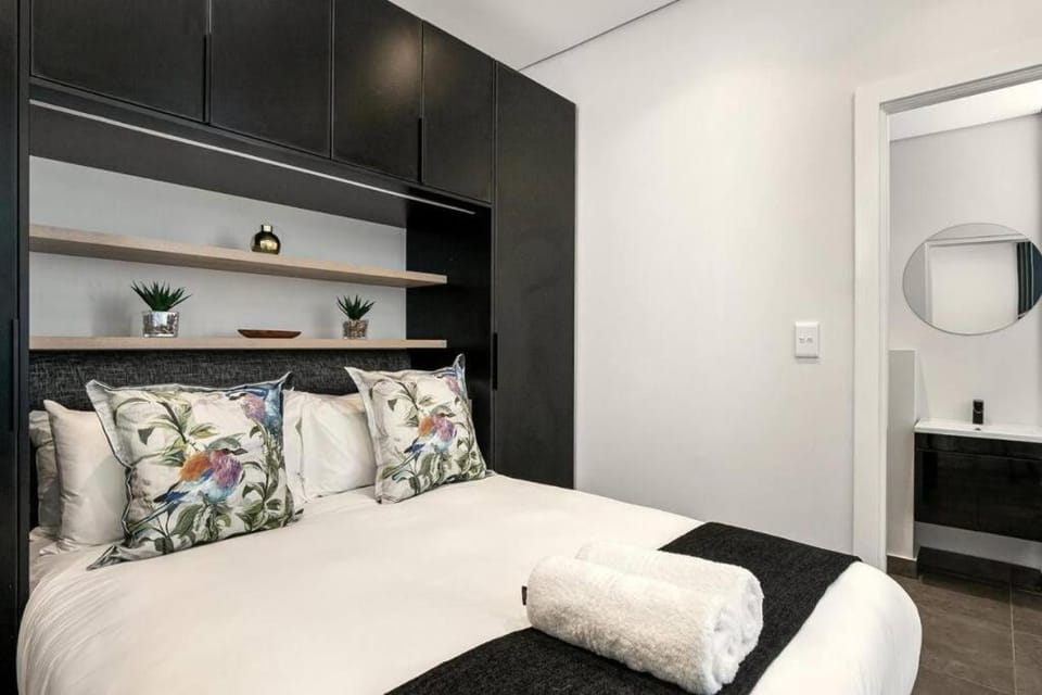 Hotel Apt, Wifi, Roof Deck, Central CBD, 247 Power Apartment in Cape Town