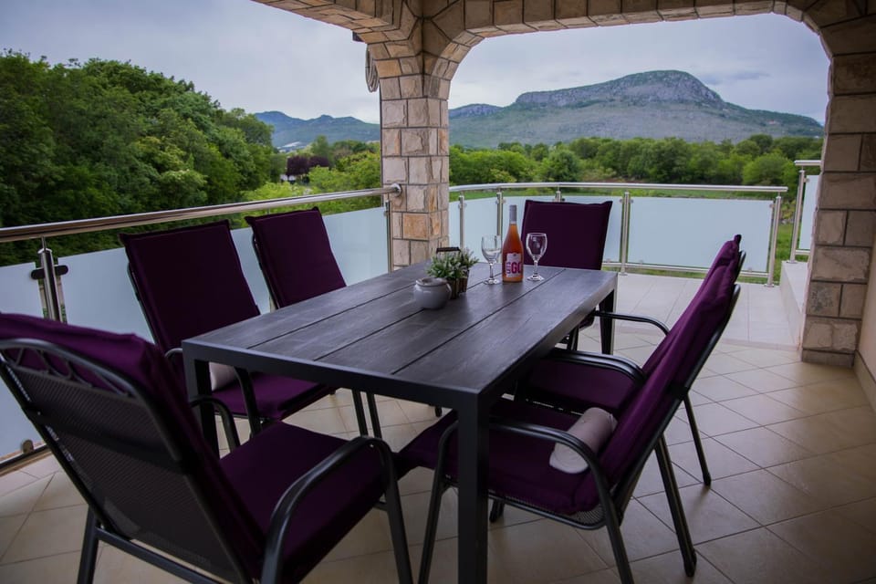 Day, View (from property/room), Balcony/Terrace, Mountain view