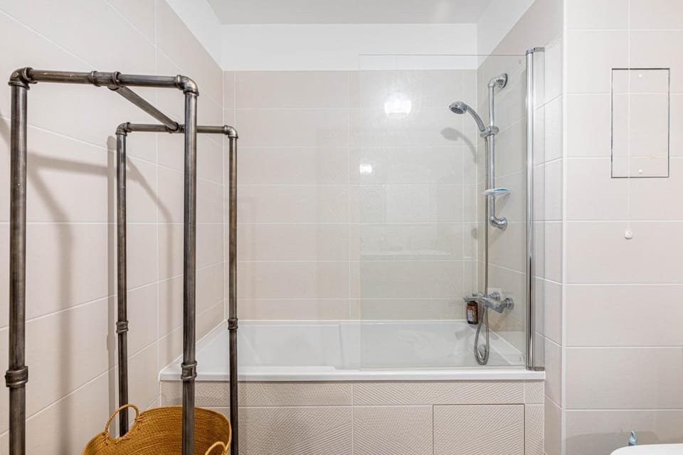 GuestReady - Chic cocoon with a balcony Apartment in Puteaux