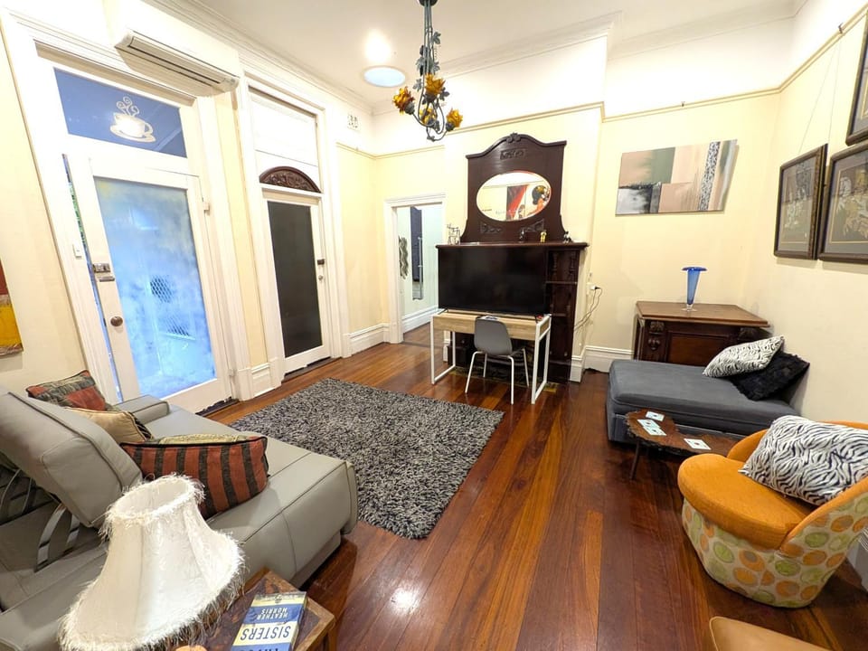 Subiaco 1Bd in Heritage Home Gem! Apartment in Perth
