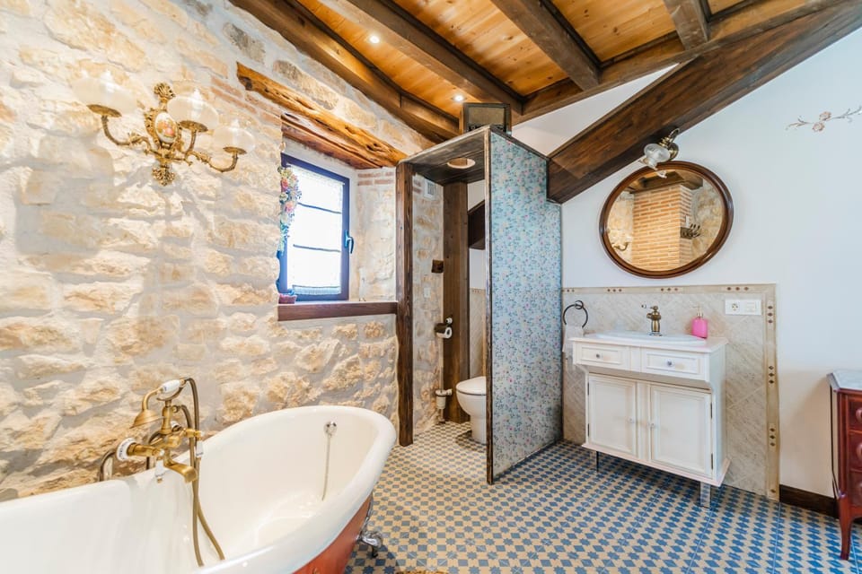 Bathroom, Living room