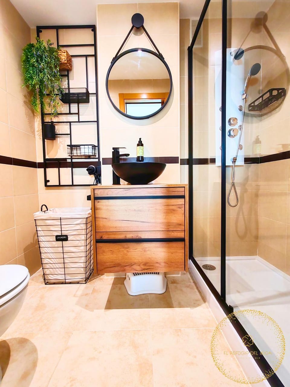 Shower, Bathroom, hair dryier, towels
