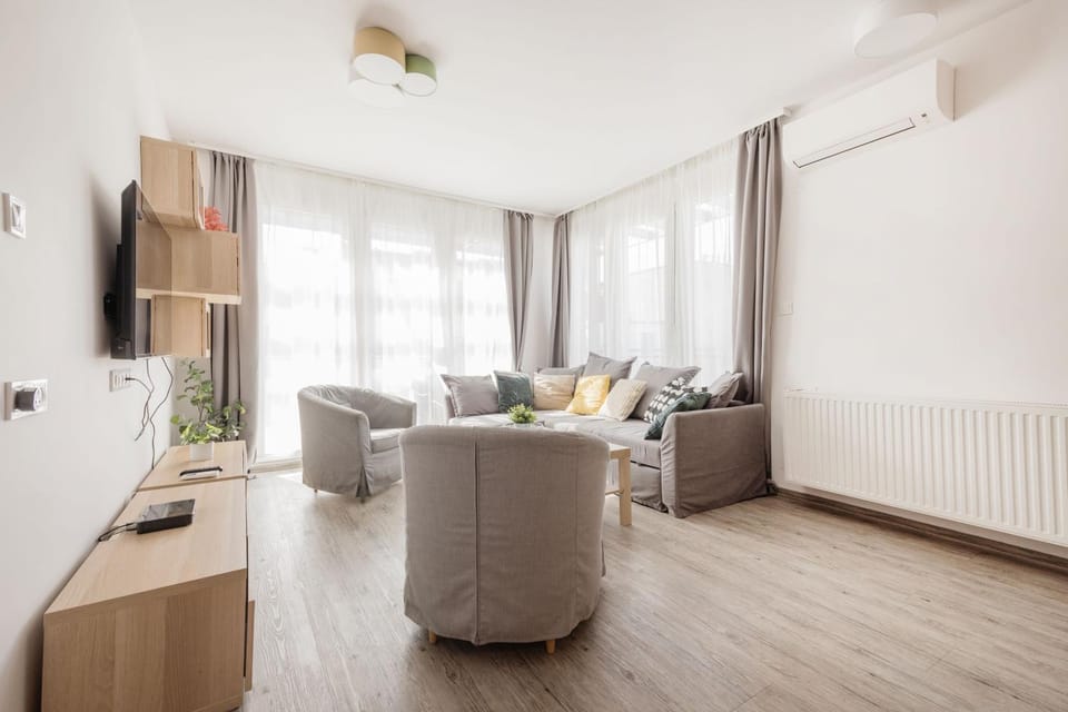 TV and multimedia, Living room, air conditioner