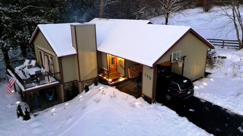 Property building, Day, Natural landscape, Winter