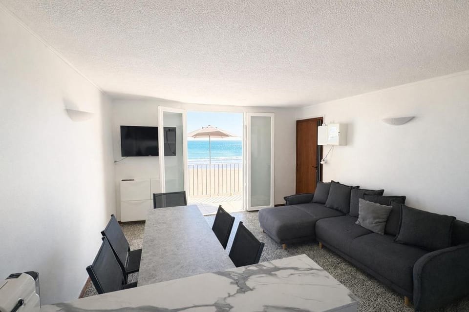 Carnon Plage, 1ère ligne, balcon sur la mer Apartment in Mauguio