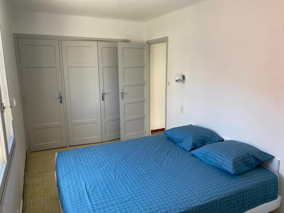Bed, Bedroom, wardrobe