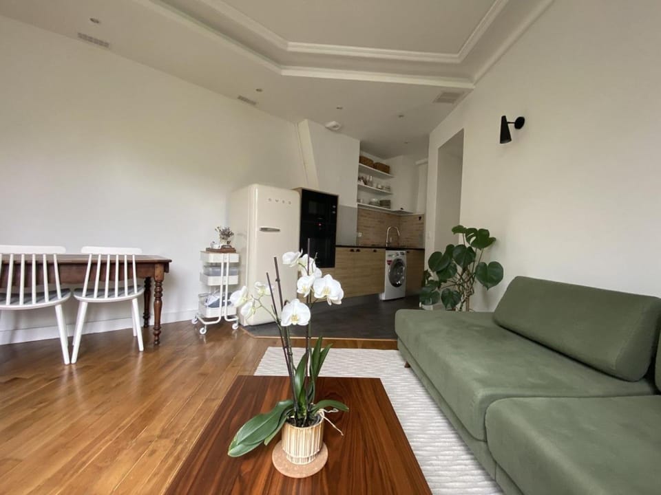 Paris République City Center Apartment in Paris