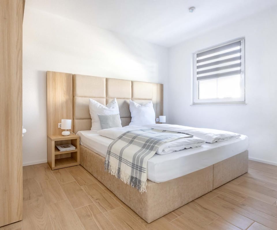 Bed, Photo of the whole room, Bedroom, towels, wardrobe