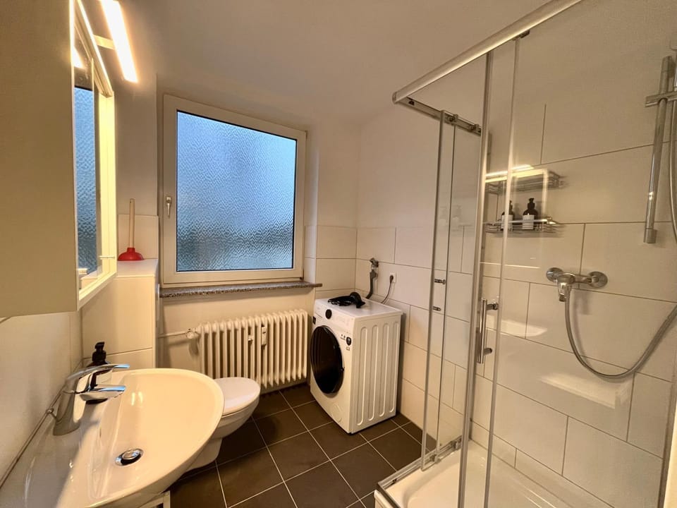 Shower, Bathroom, towels, washing machine, dryer