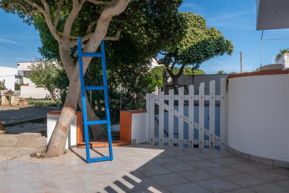 Red home sul mare, la passeggiata salentina di Paf Apartment in Apulia