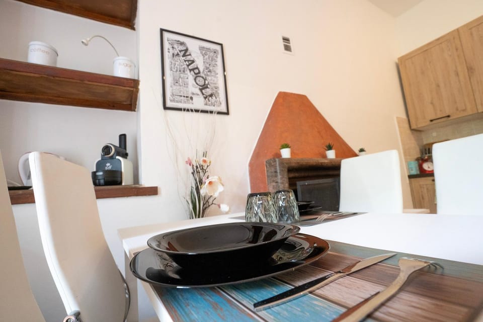 DiegHouse - Monolocale con cortile in corte lombarda vicino al Centro Apartment in Monza