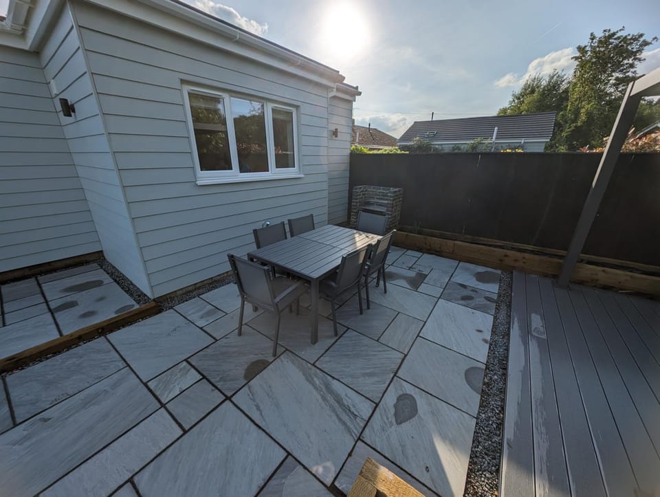 Hoot Hollow - Hot Tub Hideaway House in Heacham