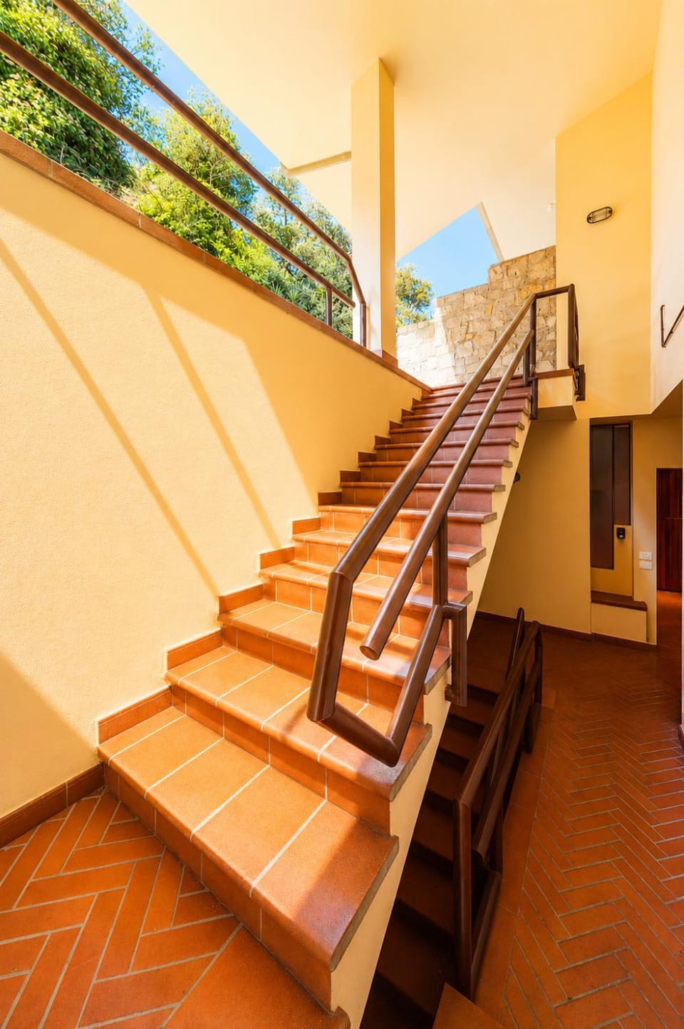 Property building, Facade/entrance