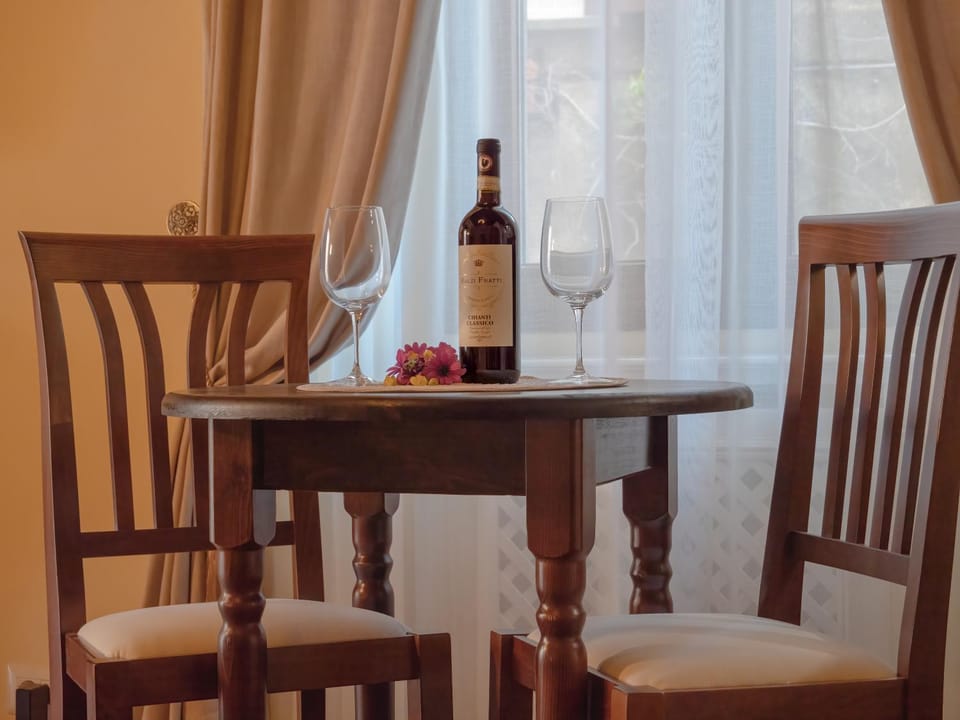 Dining area, Drinks