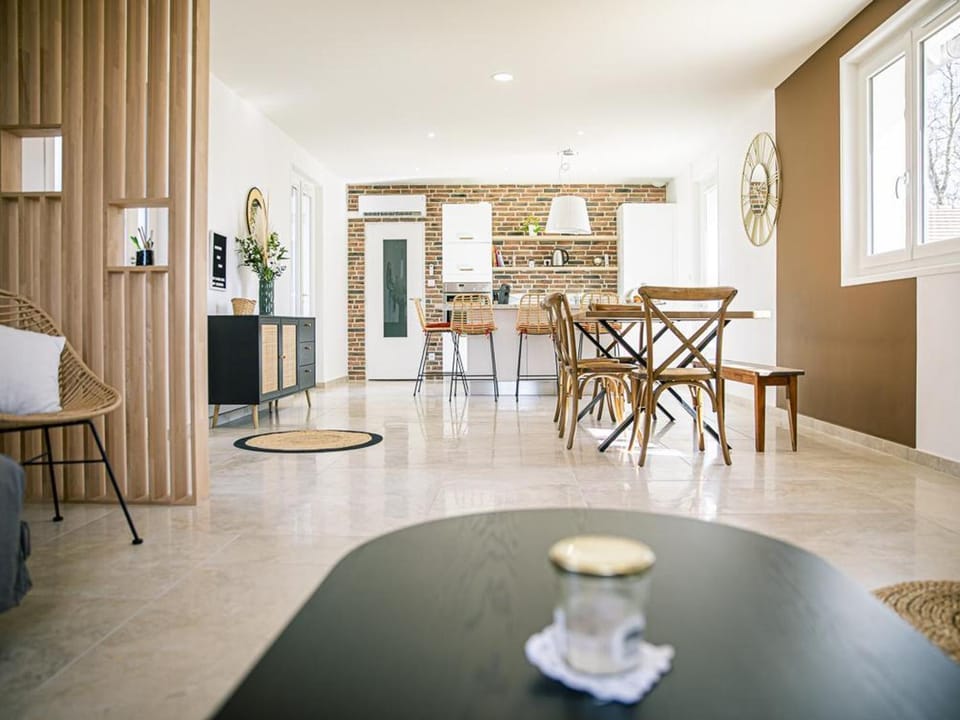 Évasion Nature au Cœur des Vignobles avec SPA - FR-1-489-507 House in Auvergne-Rhône-Alpes