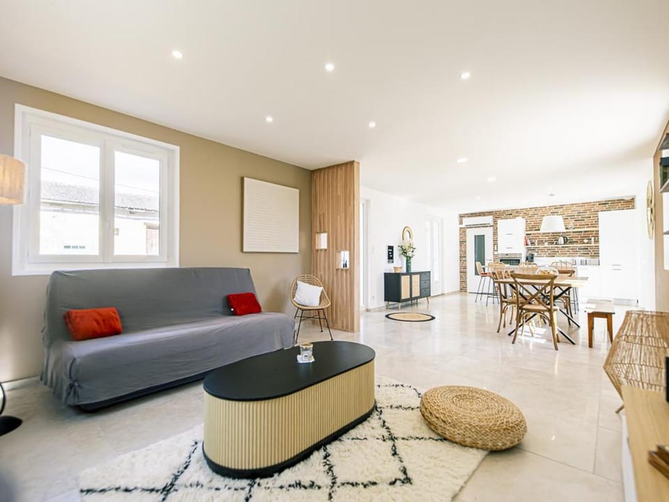 Évasion Nature au Cœur des Vignobles avec SPA - FR-1-489-507 House in Auvergne-Rhône-Alpes