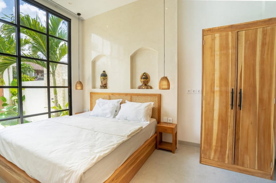 New 3Bed-3bath Villa Canggu Villa in North Kuta