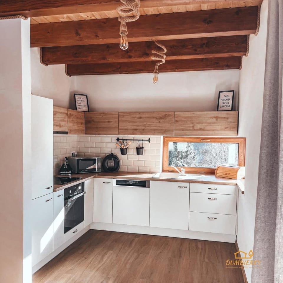 Coffee/tea facilities, Kitchen or kitchenette, dishwasher, minibar, pet friendly, stove
