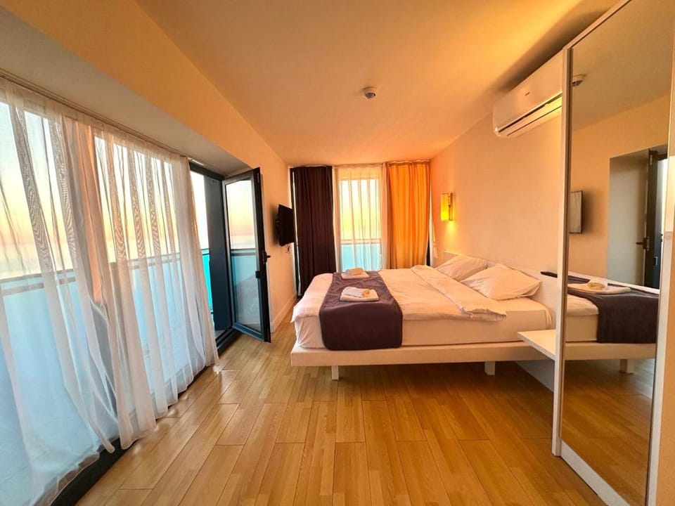 Bedroom, bunk bed, wardrobe