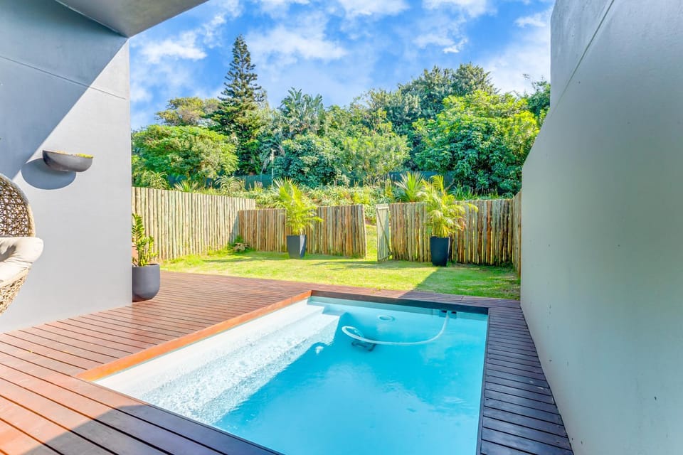 Property building, Garden, Garden, Garden view, Garden view, Swimming pool