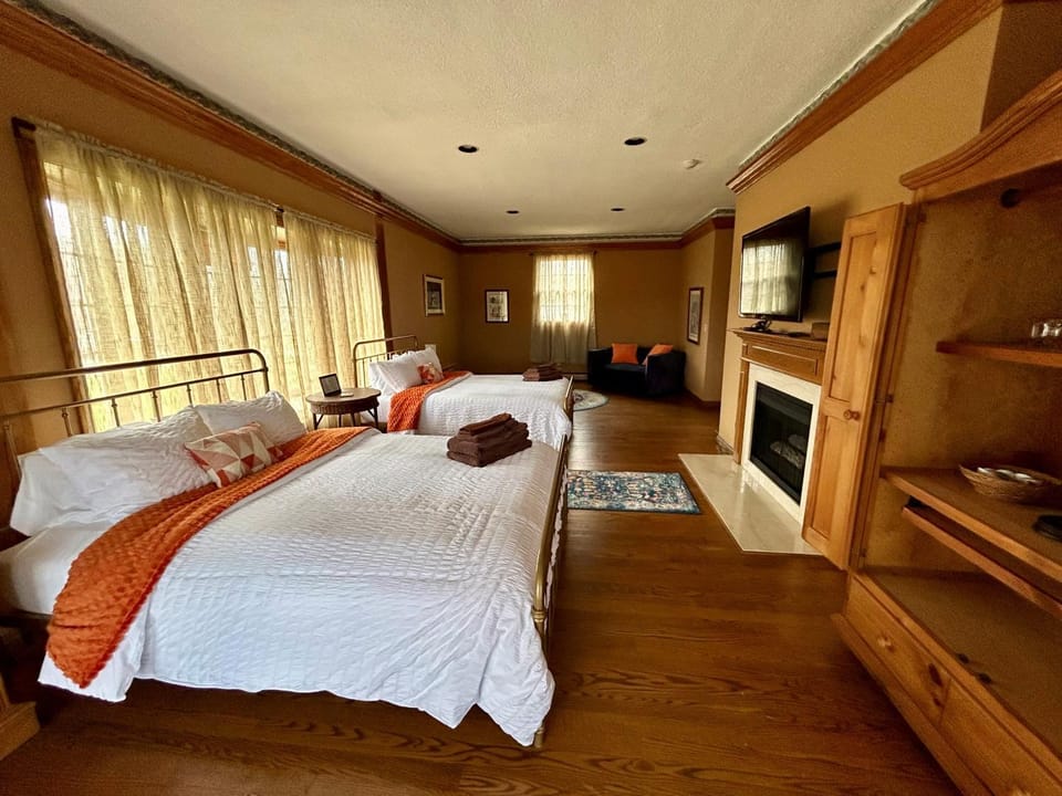 Warner-Concord Farms Bed & Breakfast Bed and Breakfast in Lake Erie