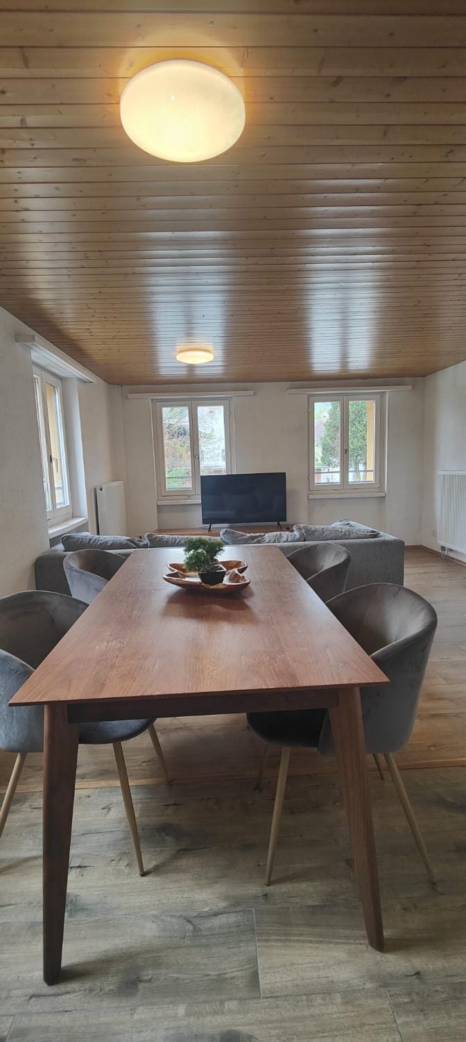 Living room, Seating area, Dining area