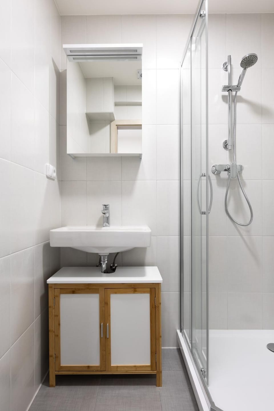 Apartment near the subway with a terrace Apartment in Prague