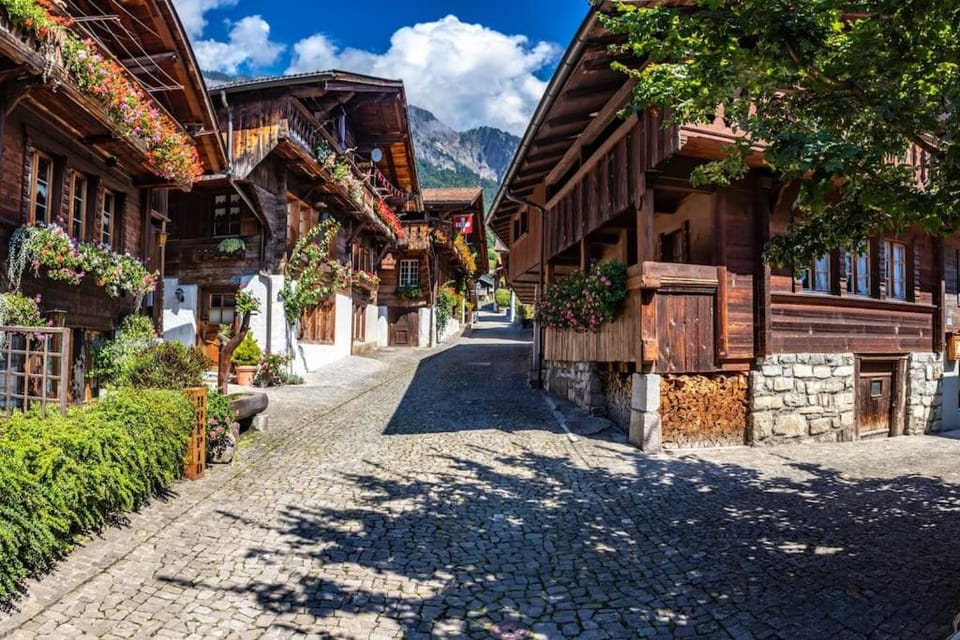 StayBrienz - Lake Brienz Holiday House Apartment in Canton of Bern (Region)