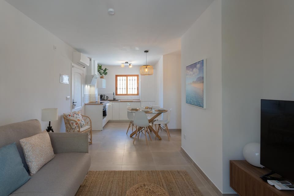 TV and multimedia, Living room, Seating area, kitchen