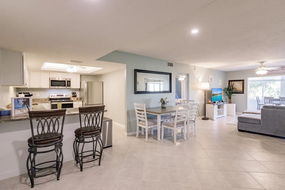 1200-402 - Premium House in Siesta Beach