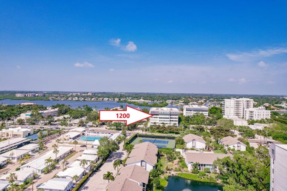 1200-402 Experience Serenity Steps from the Water House in Siesta Beach