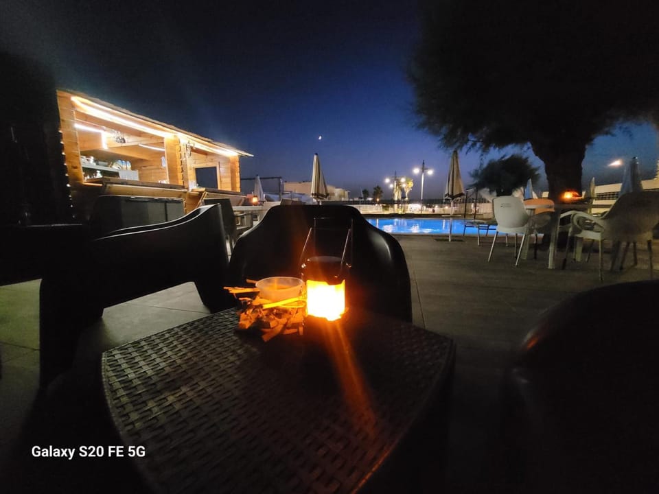 Night, Pool view