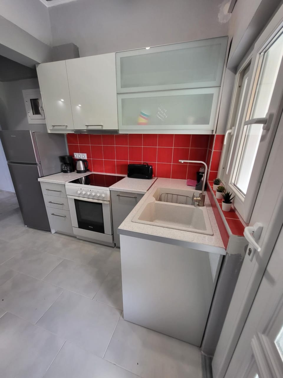pet friendly, stove