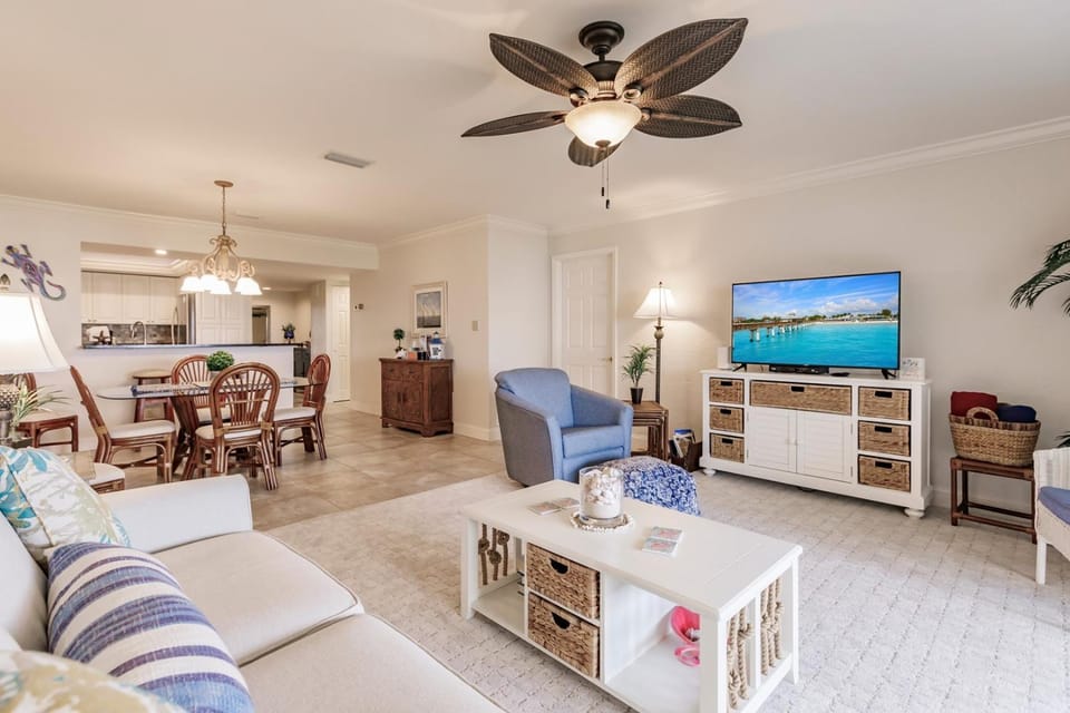 1125-605 Tranquility in Our High Rise Condo House in Siesta Beach