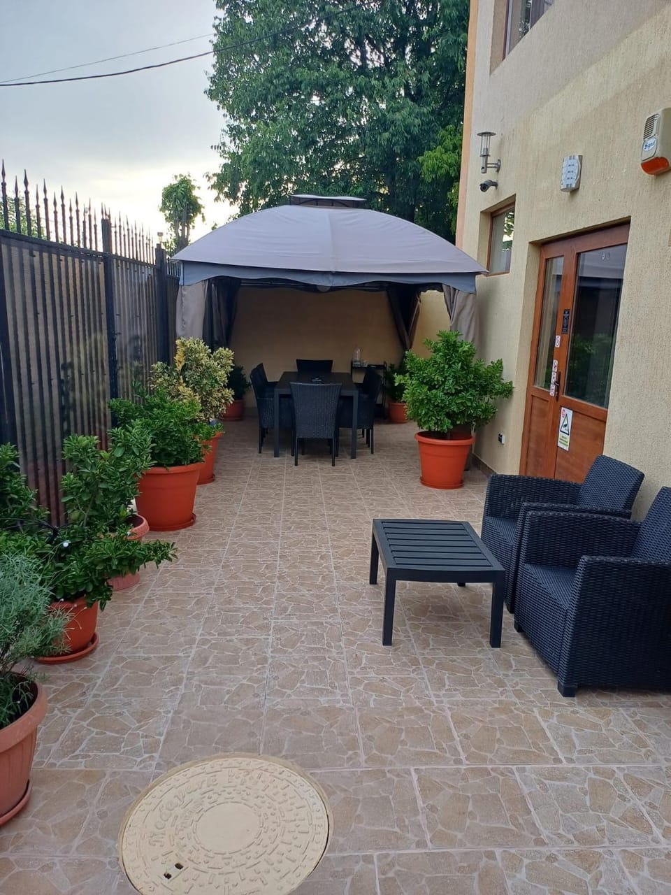 Balcony/Terrace, Seating area, Inner courtyard view
