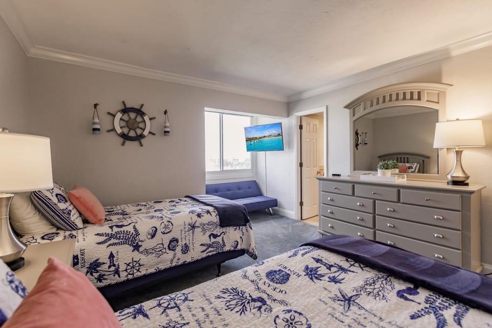 1125-705 Enjoy Seaside Splendor House in Siesta Beach