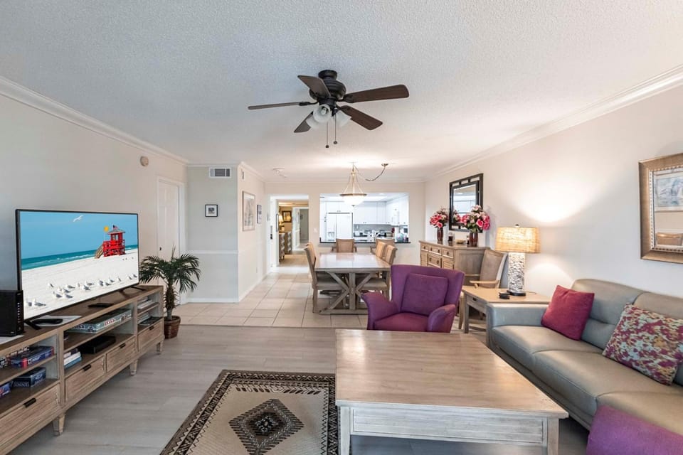 1125-707 7th Floor Garden Retreat House in Siesta Beach