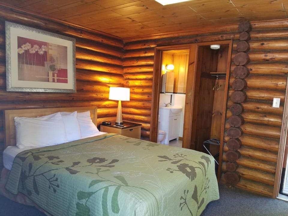 Seven Dwarfs Cabin - On The Brook Cabins Cabin in Queensbury