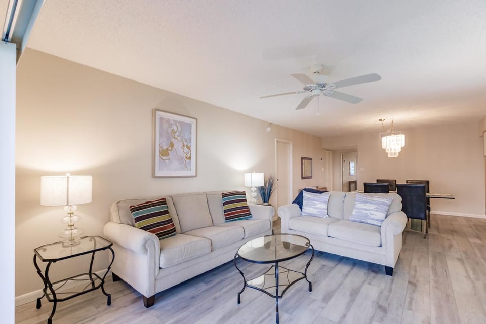1055-506 5th Floor Coastal Escape House in Siesta Beach