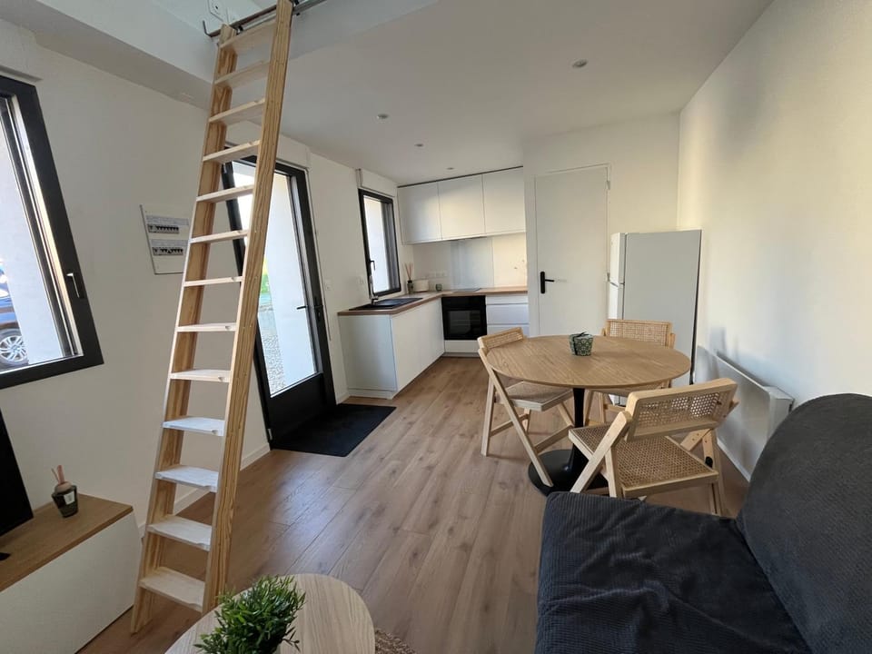 Maison neuve avec Mezzanine House in Plérin