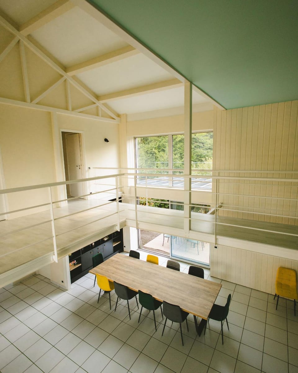 Seating area