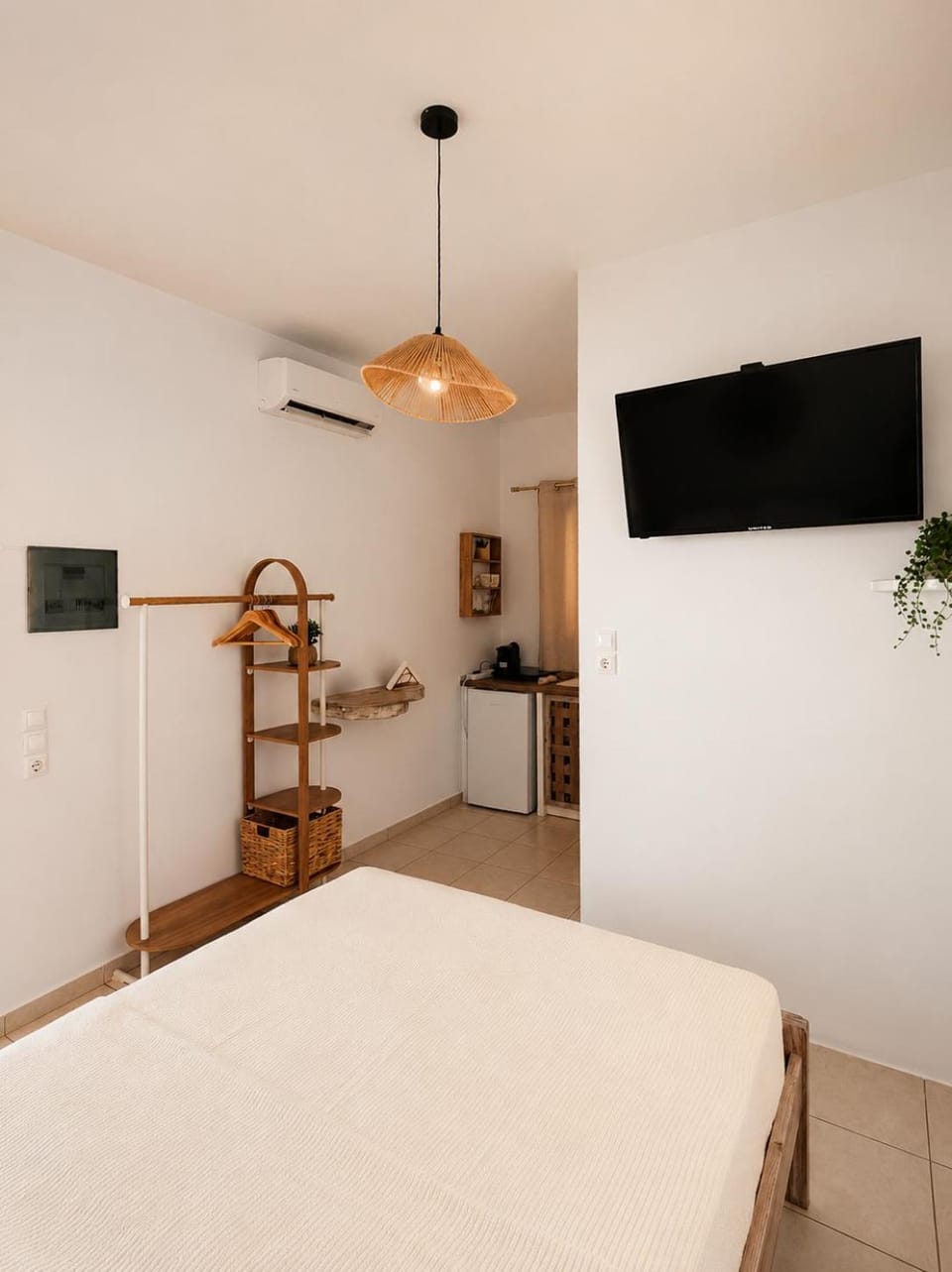 Sunset studio in Plaka Apartment in Milos