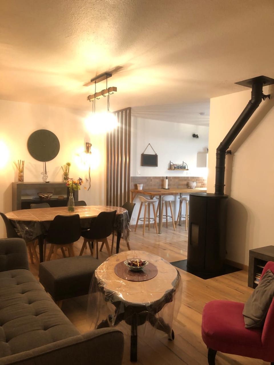 Living room, Dining area