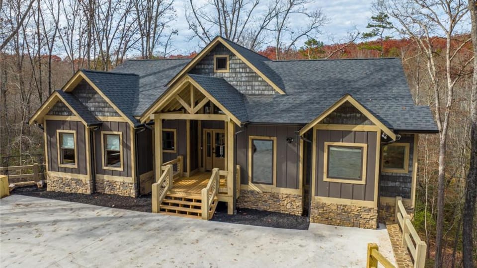 Mountain Brooks Retreat House in Georgia