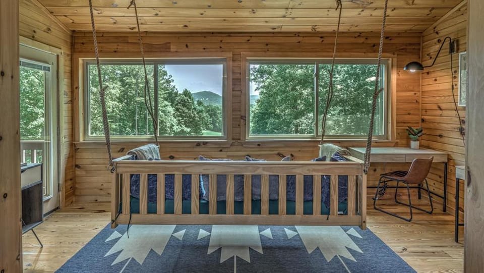 Mountain Meadow Lodge House in Union County