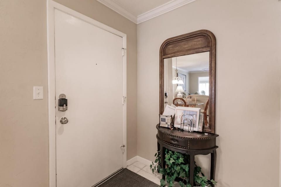 1134 PL Cozy and Serene Garden Gem House in Siesta Beach