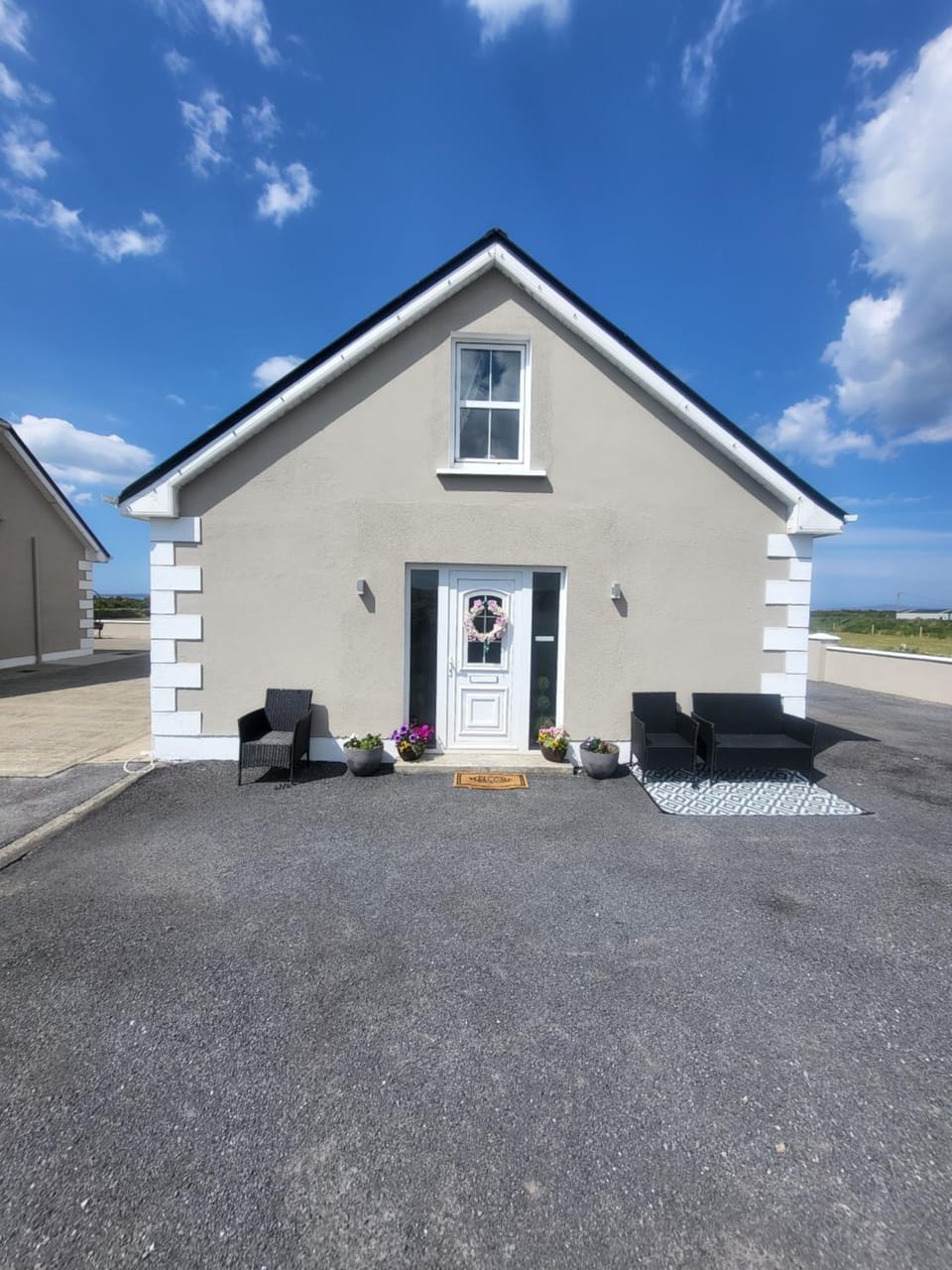 New 3 bedroom apartment by the beach Belmullet. Apartment in County Mayo