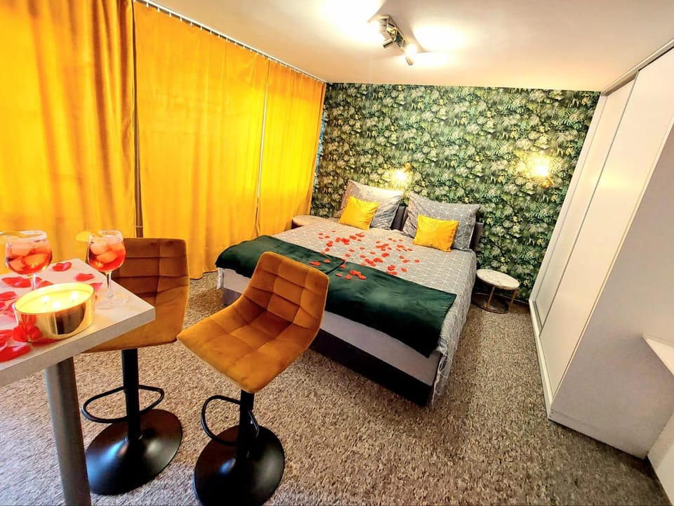 Zielony Zakątek z balkonem Smart TV Apartment hotel in West Pomeranian Voivodeship, Poland