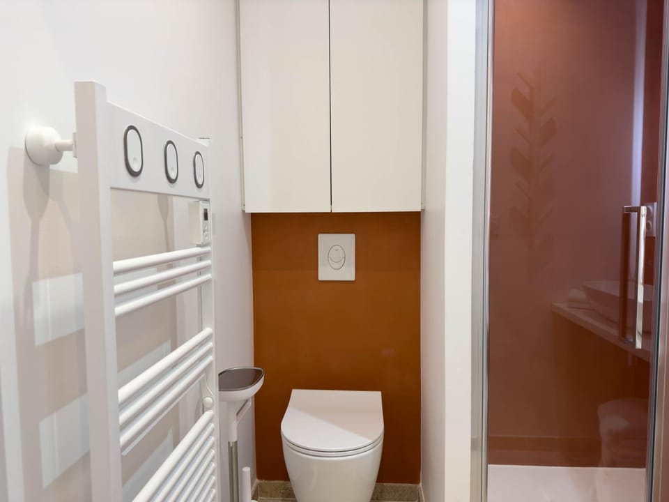 Toilet, Bathroom